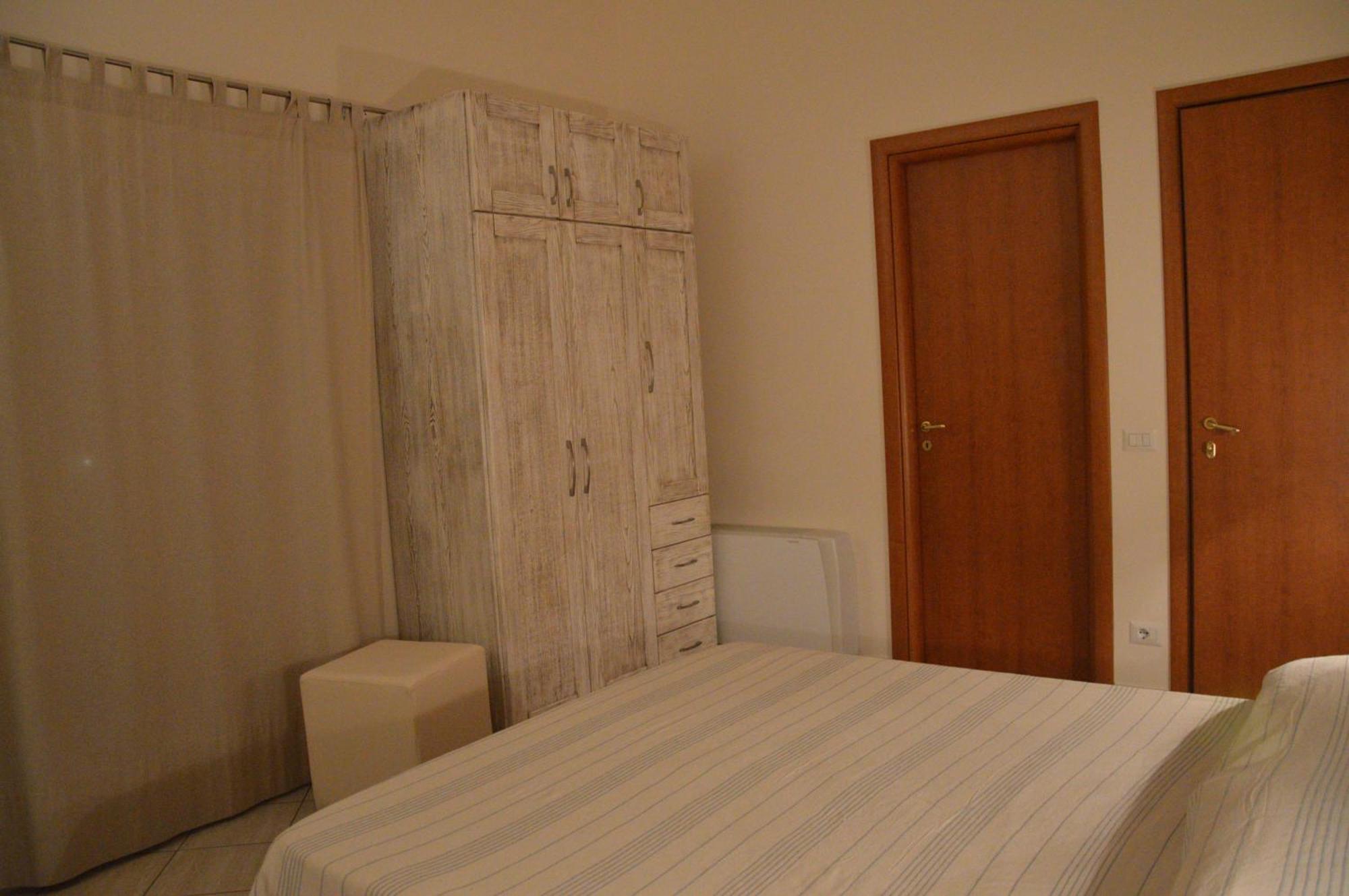B&B E Casa Vacanza Al Castello 罗切拉伊奥尼卡 外观 照片