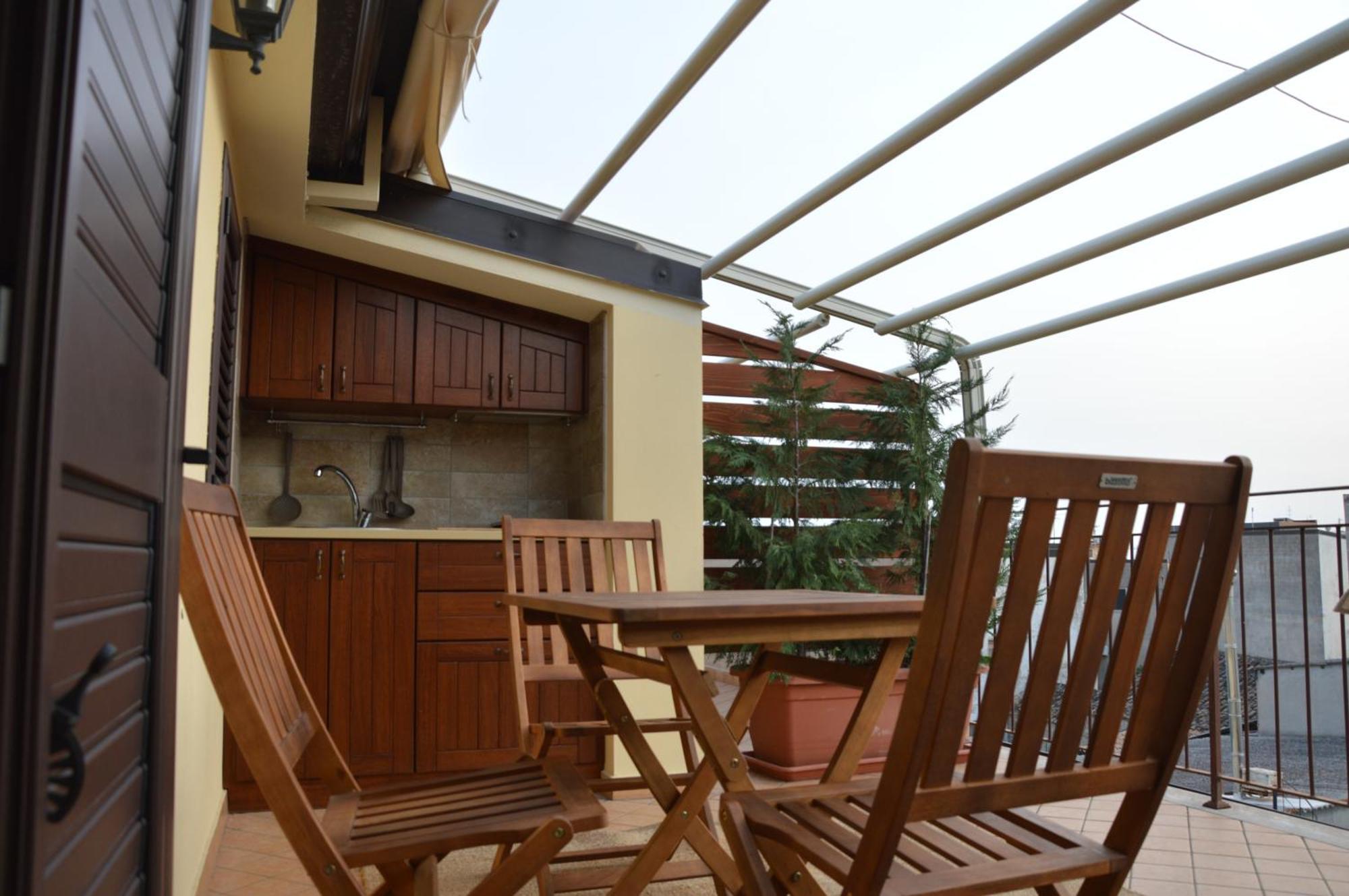 B&B E Casa Vacanza Al Castello 罗切拉伊奥尼卡 外观 照片