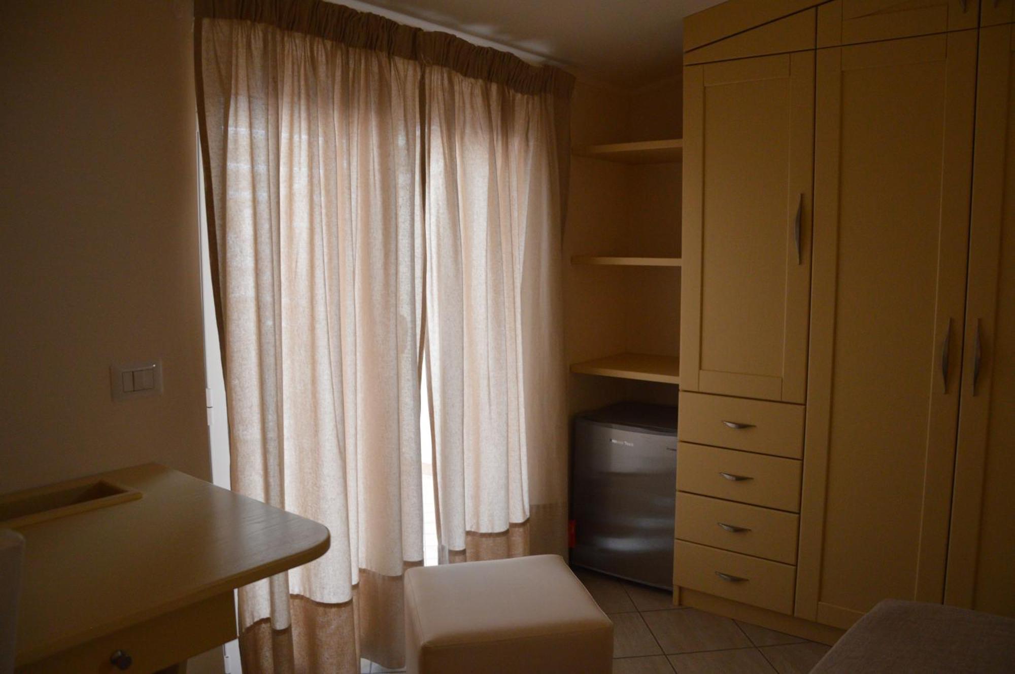 B&B E Casa Vacanza Al Castello 罗切拉伊奥尼卡 外观 照片