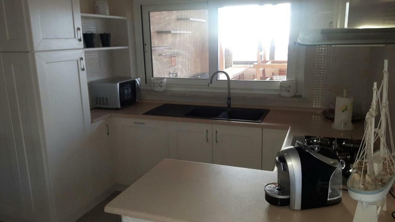 B&B E Casa Vacanza Al Castello 罗切拉伊奥尼卡 外观 照片